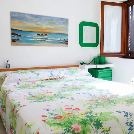 Comfy Flat W/ Pool, Tennis Court & Private Beach! Apartment Porto Conte