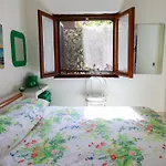 Apartman Guesthost - Comfy Flat W Pool, Tennis Court & Private Beach! *